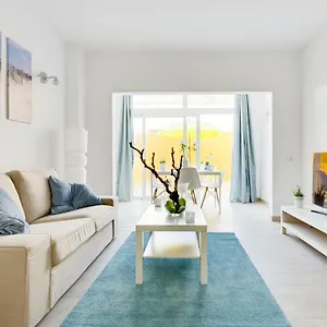 https://los-cristianos-apartaments-los-angeles.in-canary-islands.com
